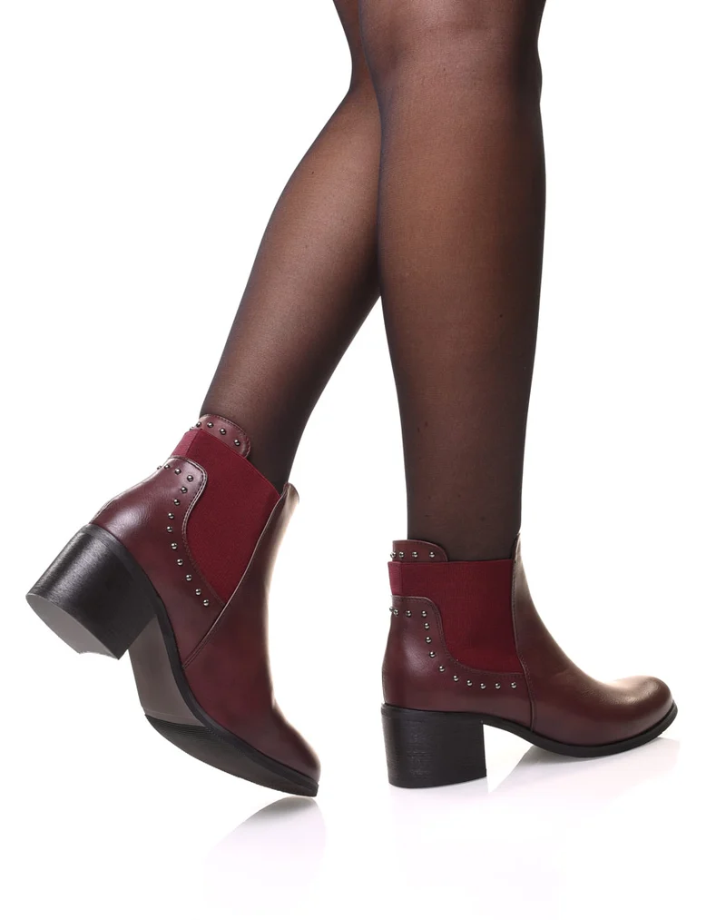 Chelsea boots bordeaux cloutés à petits talons