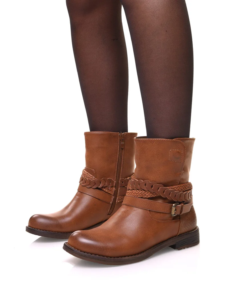 Bottines motardes camel à lanières tressées