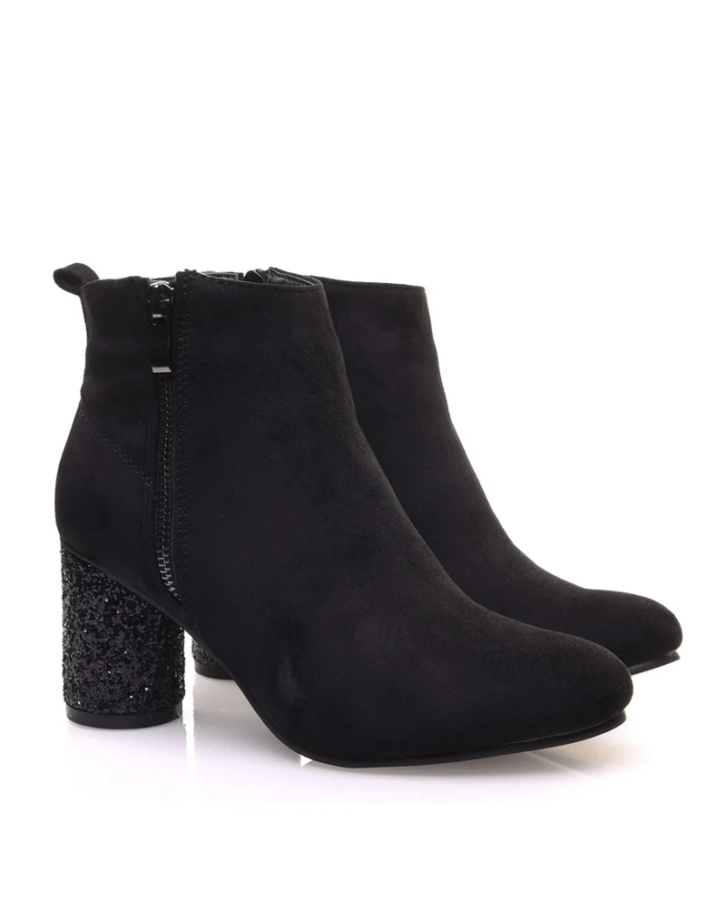 Bottines noires à talons ronds et pailletés