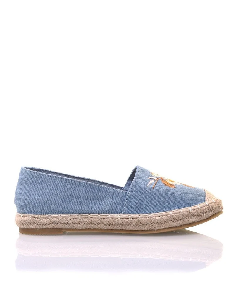 Espadrilles bleues brodées