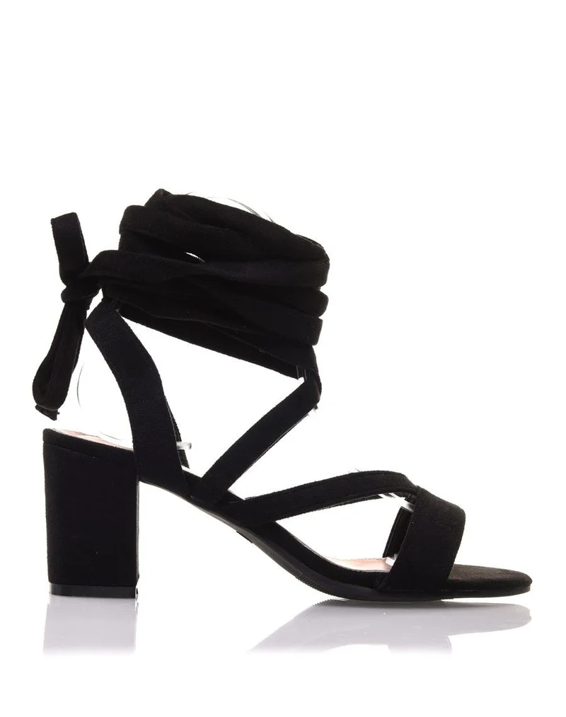 Sandales noires à petit talon