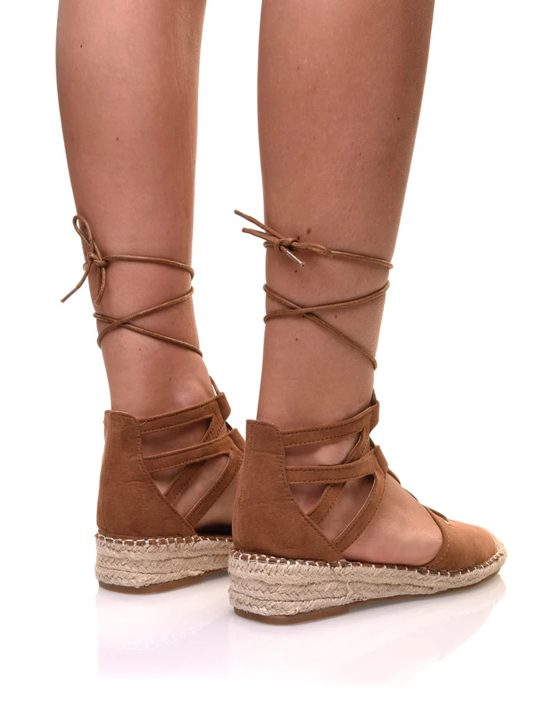 Espadrilles camel à talon compensées