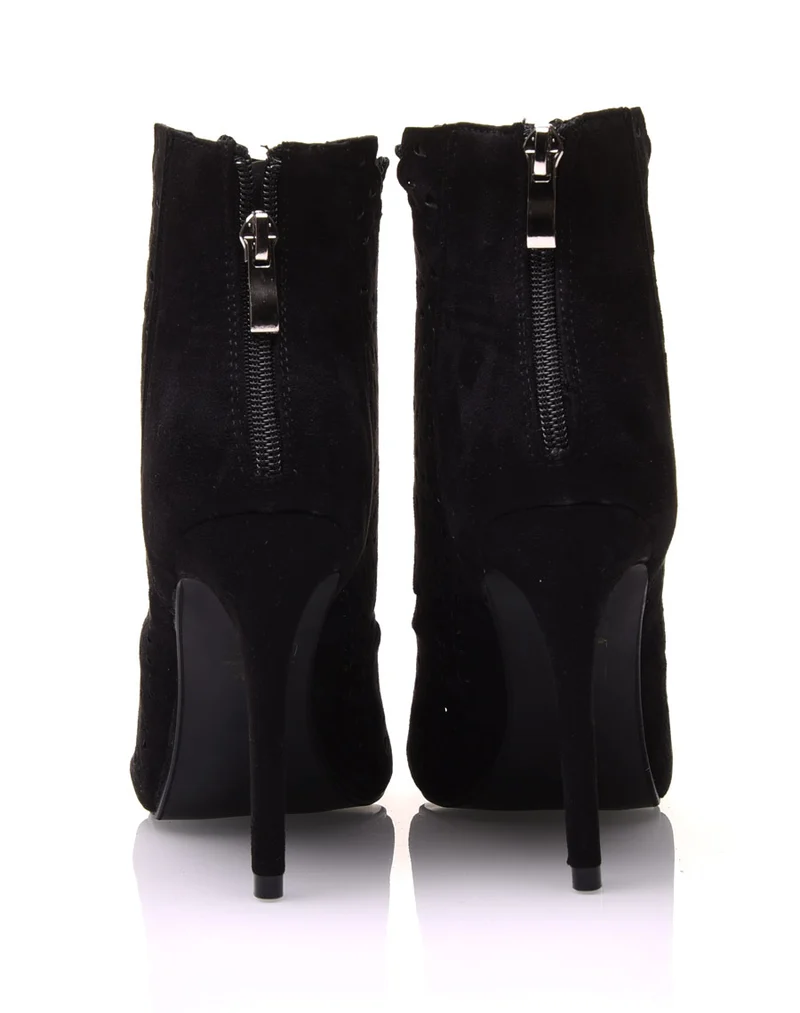 Bottines à talons noires ajourées en suédine