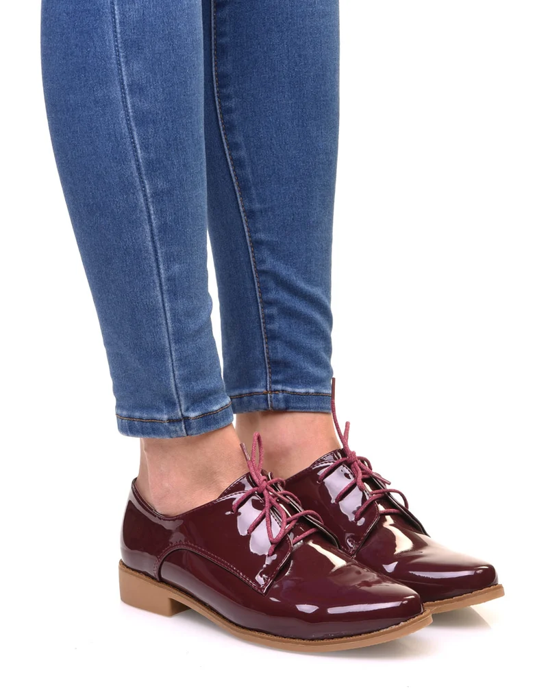 Derbies bordeaux vernis