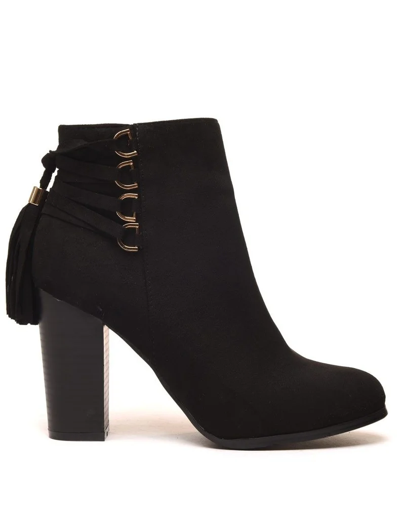 Bottines noires suédine à talons et lacets arrière