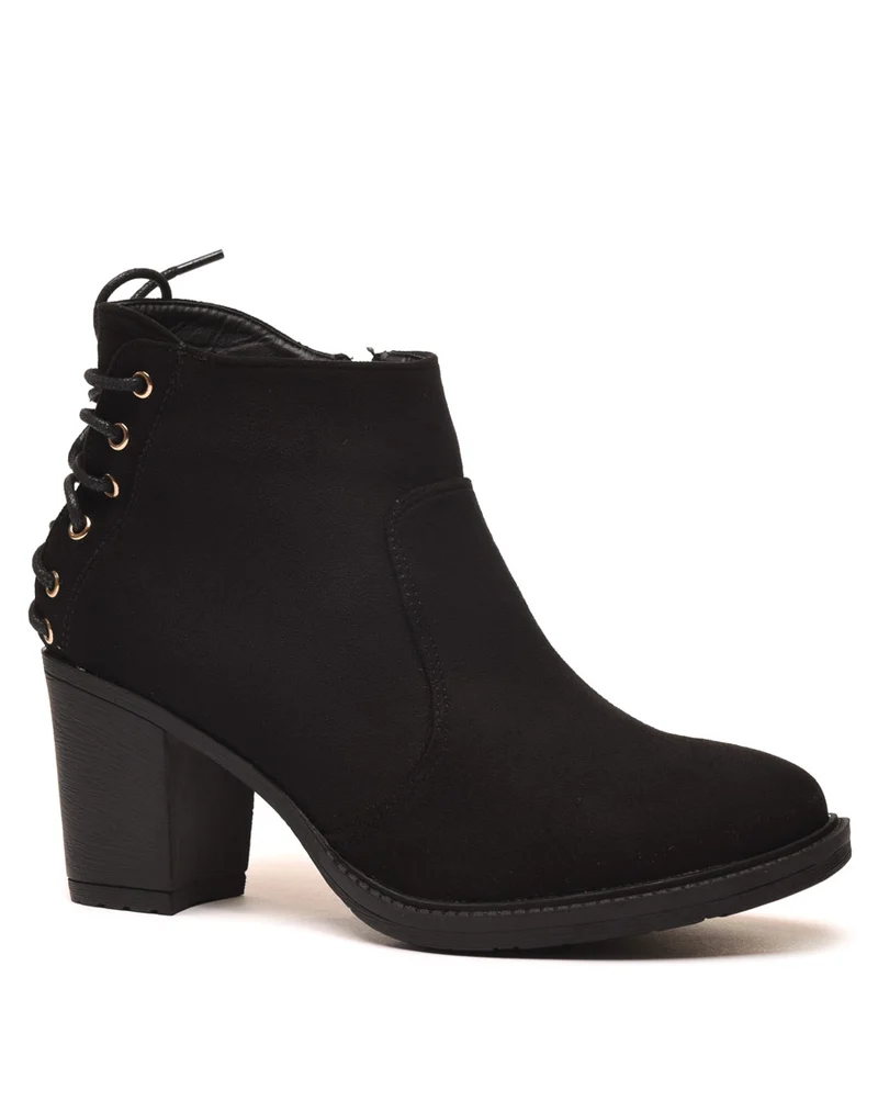 Bottines plates noires suédine à forme santiag