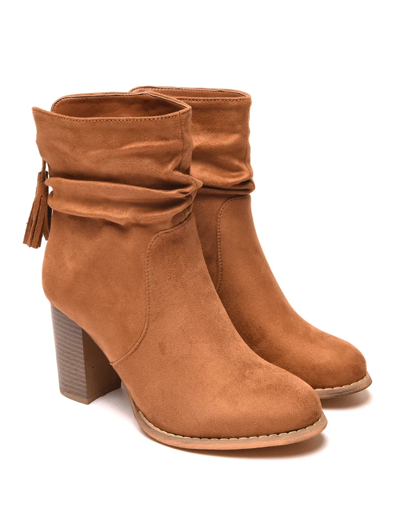 Bottines camel effet suédine avec plis sur le haut