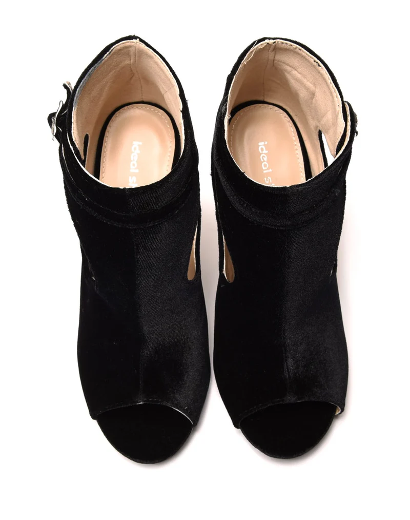 Sandales noires à talons ajourées en velours