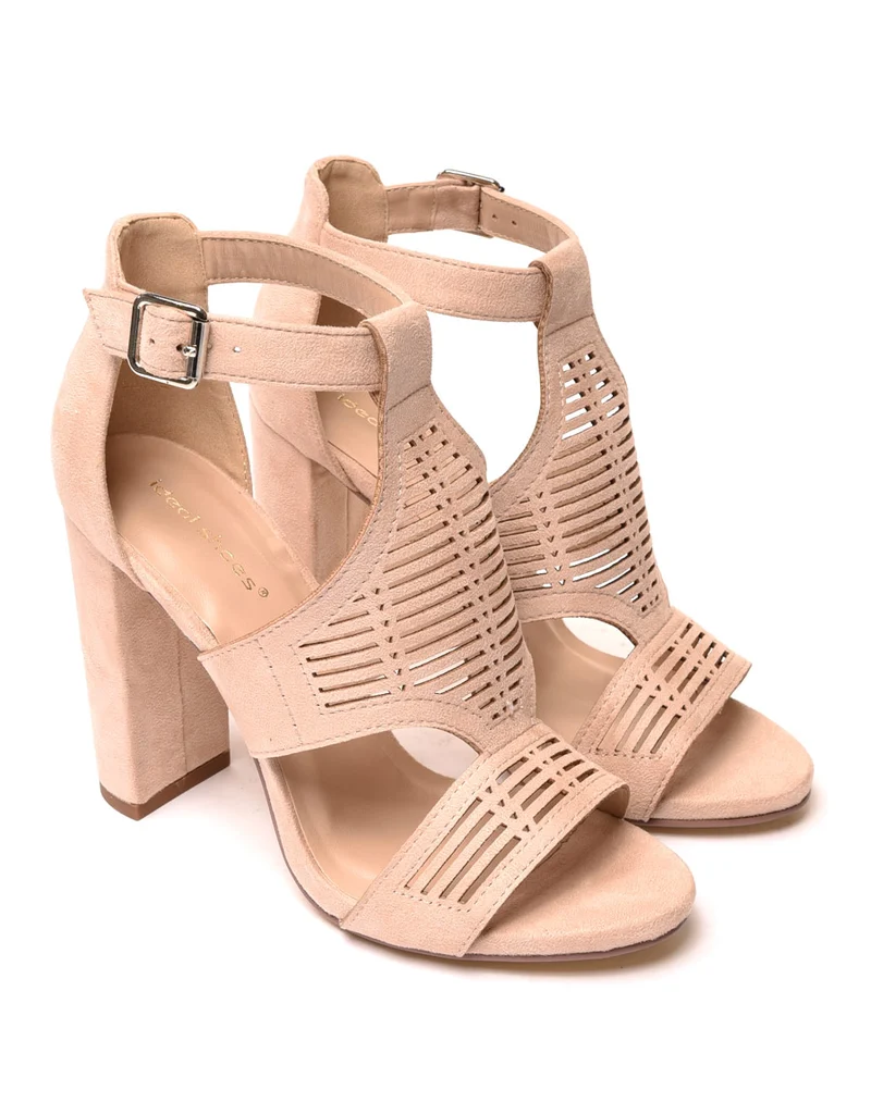 Sandales beiges en suédine à gros talons