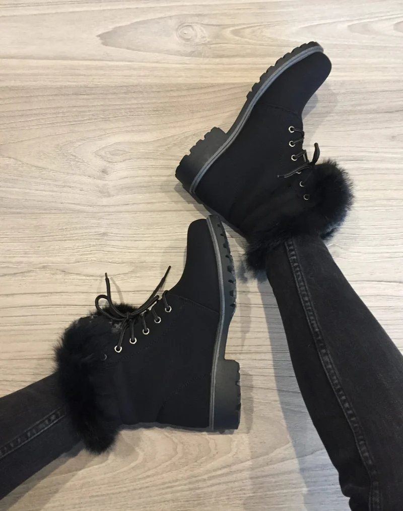 Chaussures montantes à lacets & fourrées noires