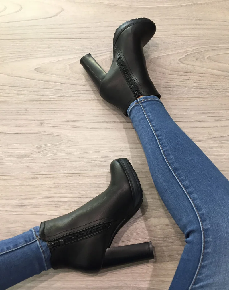 Bottines à talons noires