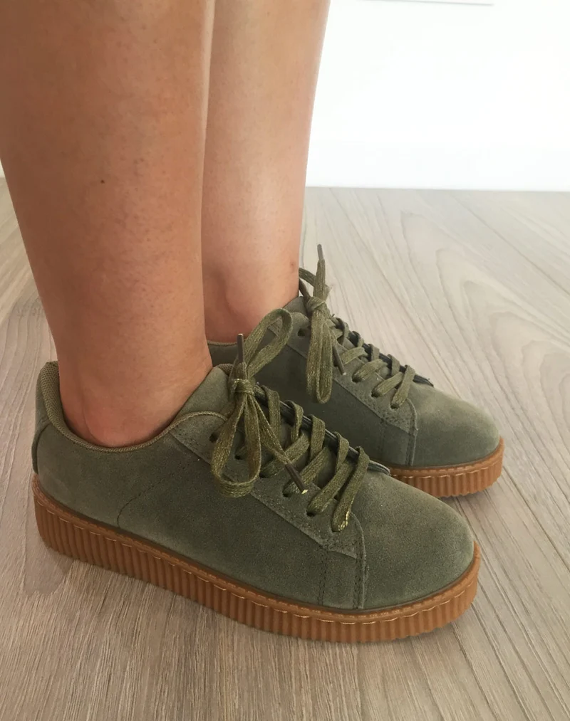 Baskets kaki avec grosse semelle