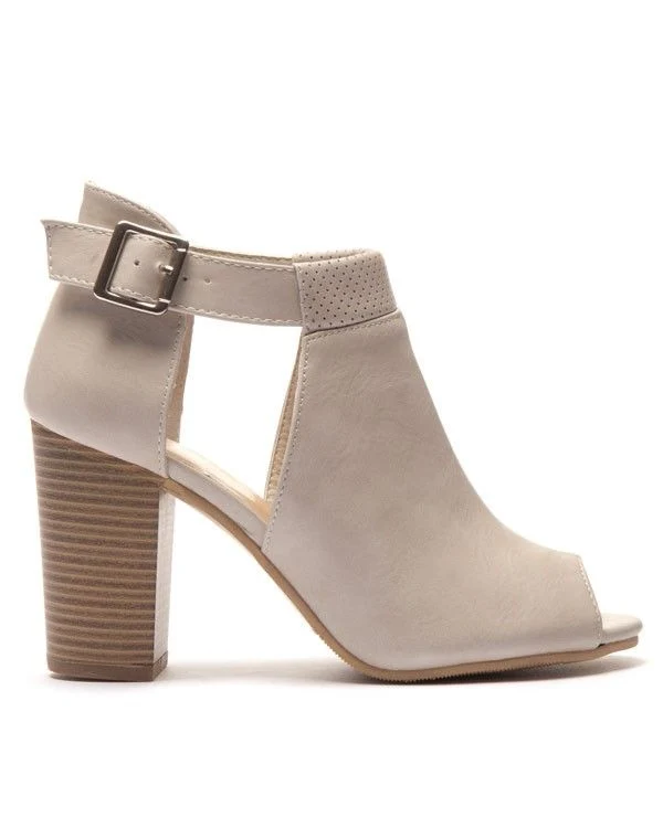 Bottine beige bout ouvert avec découpe et perforations