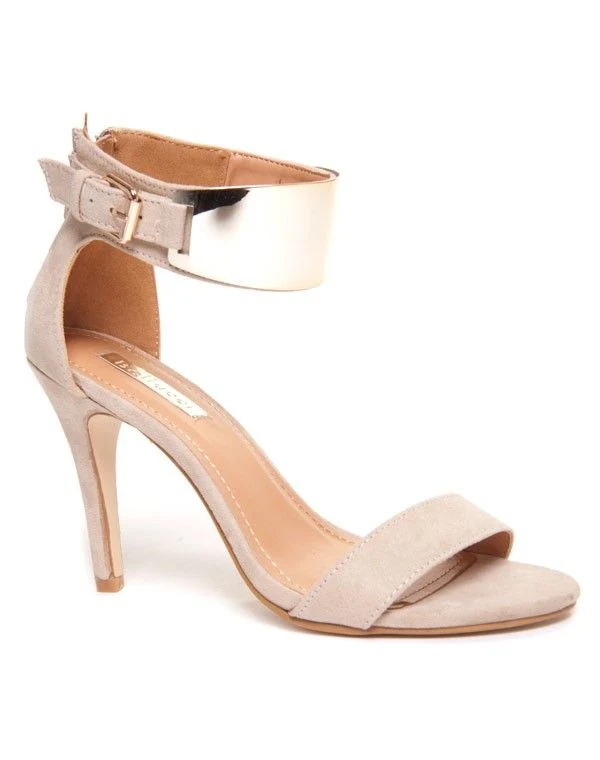 Sandale à talon beige de Bellucci