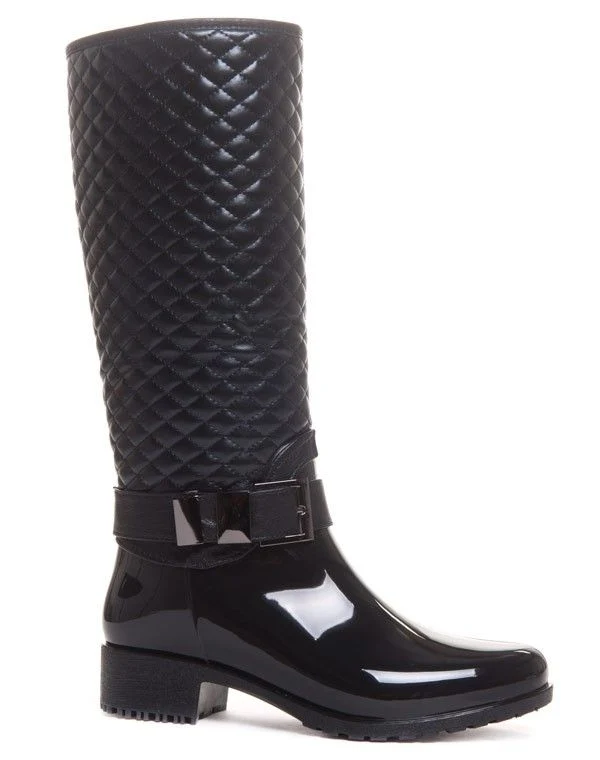 Bottes de pluie et cavalières