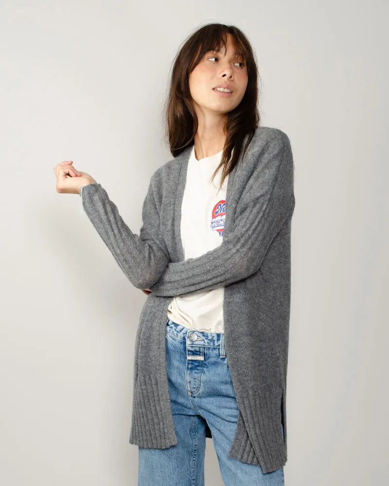 Veste not shy