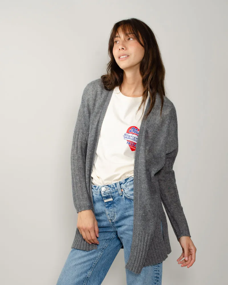 Veste not shy