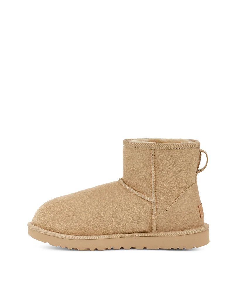Boots classic mini ugg