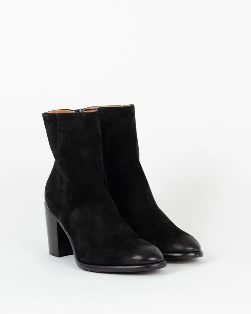 Boots jo ghost
