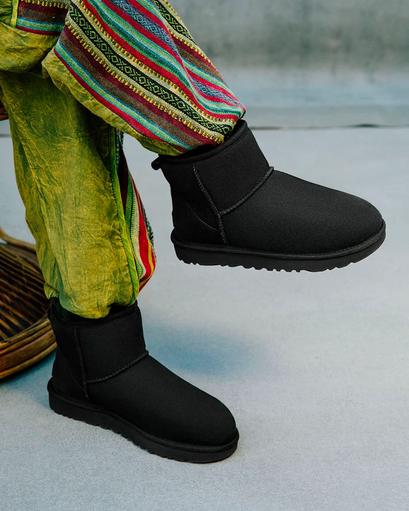 Boots classic mini ugg