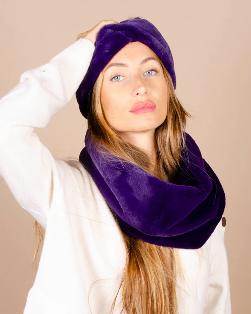 Snood lea clement