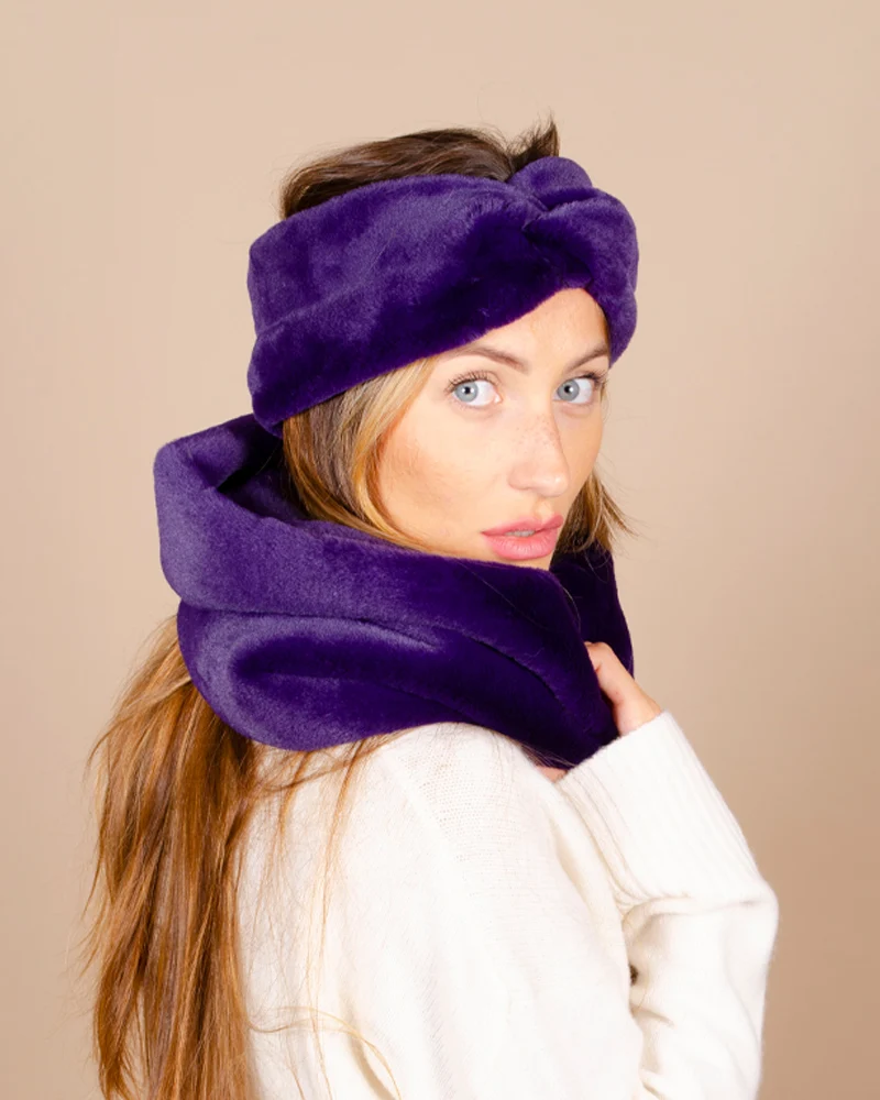 Snood lea clement