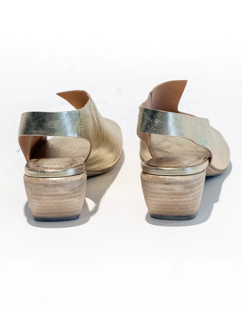 Sandale officine creative
