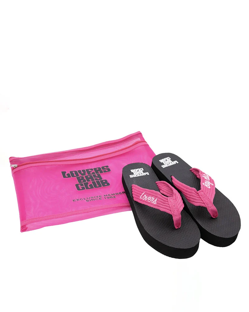 Tongs lovers bay club