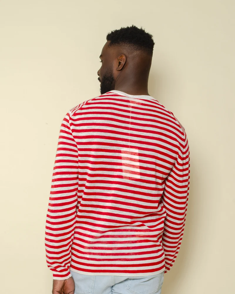 Tee shirt closed