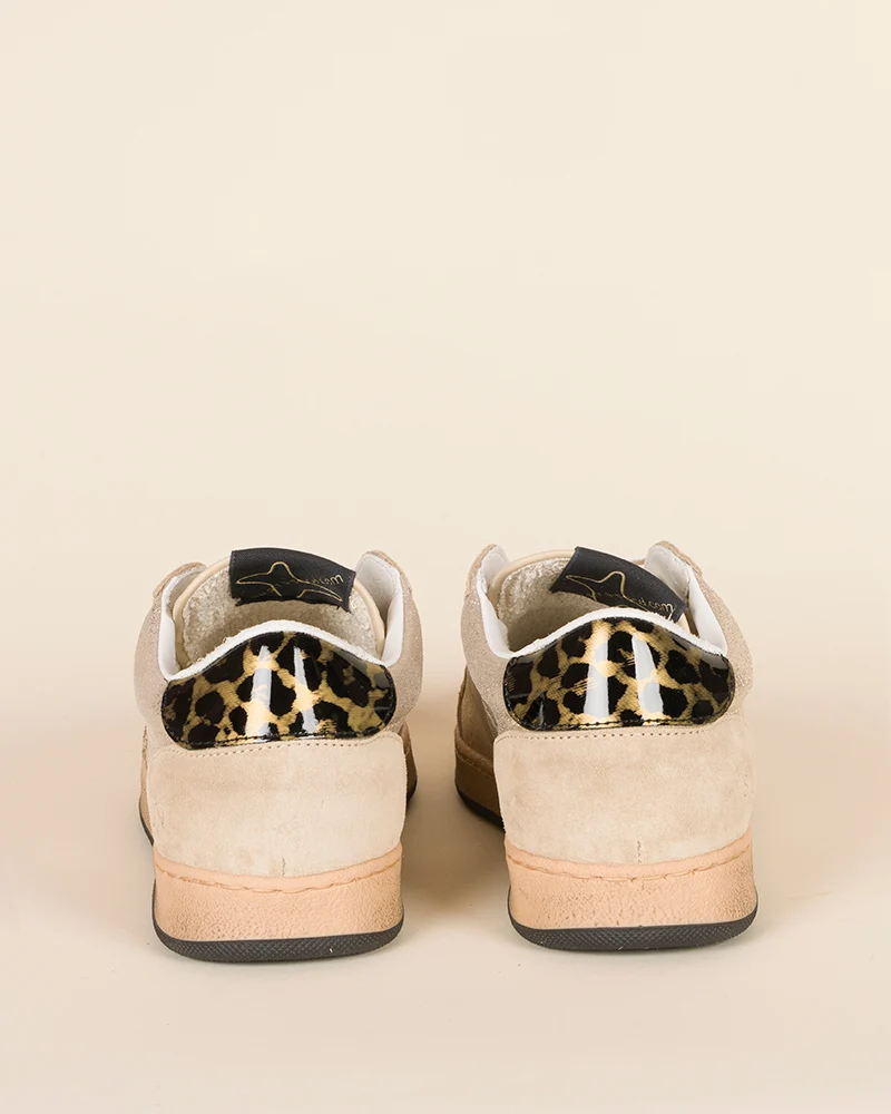 Baskets ama brand women