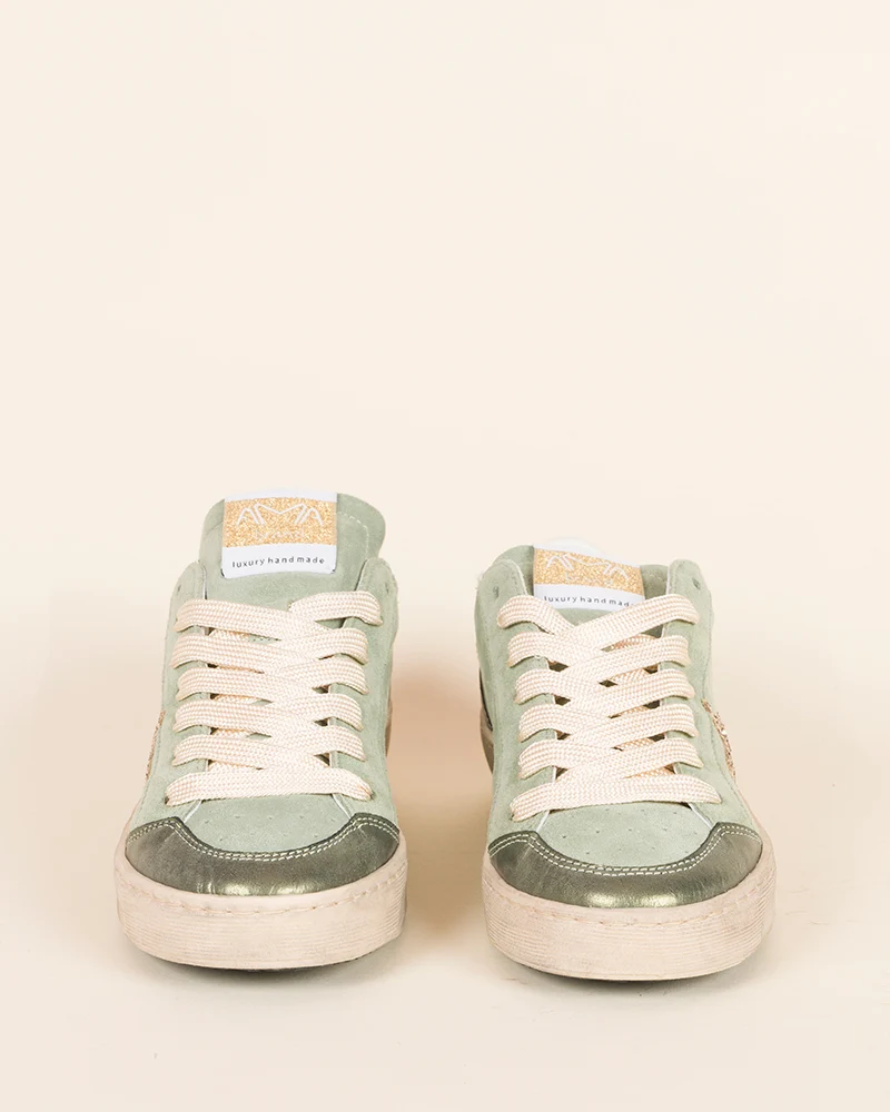 Baskets ama brand women