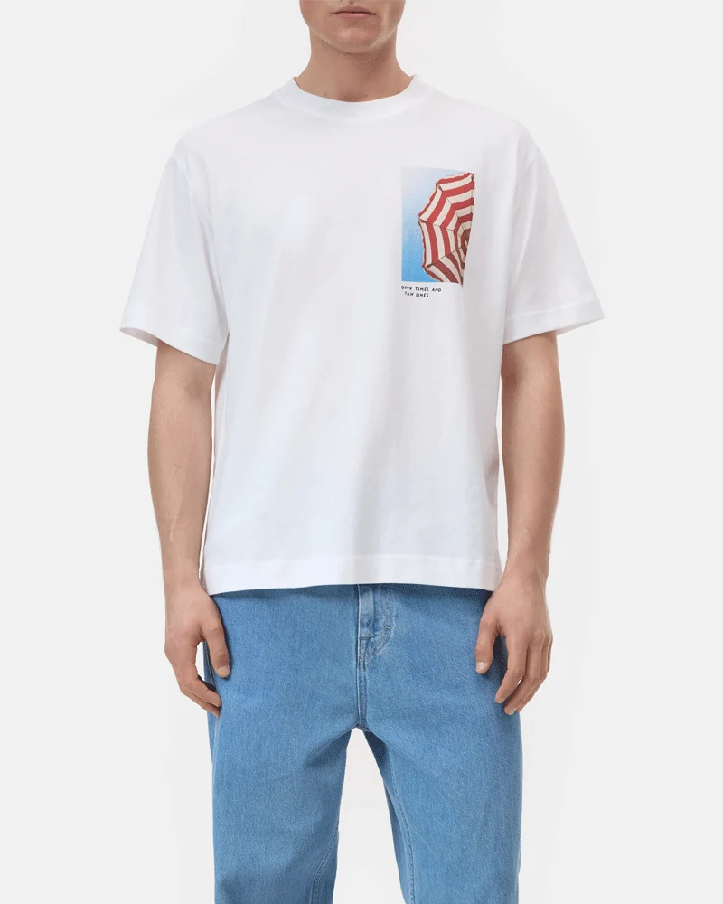Tee shirt closed