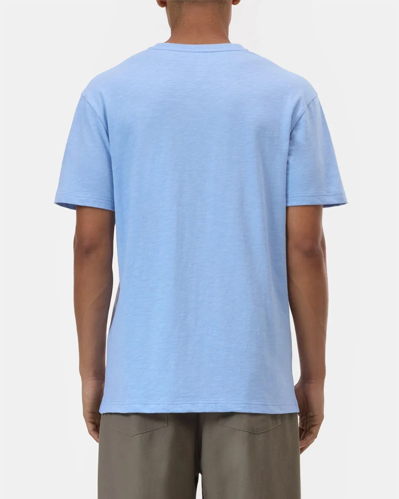 Tee shirt closed