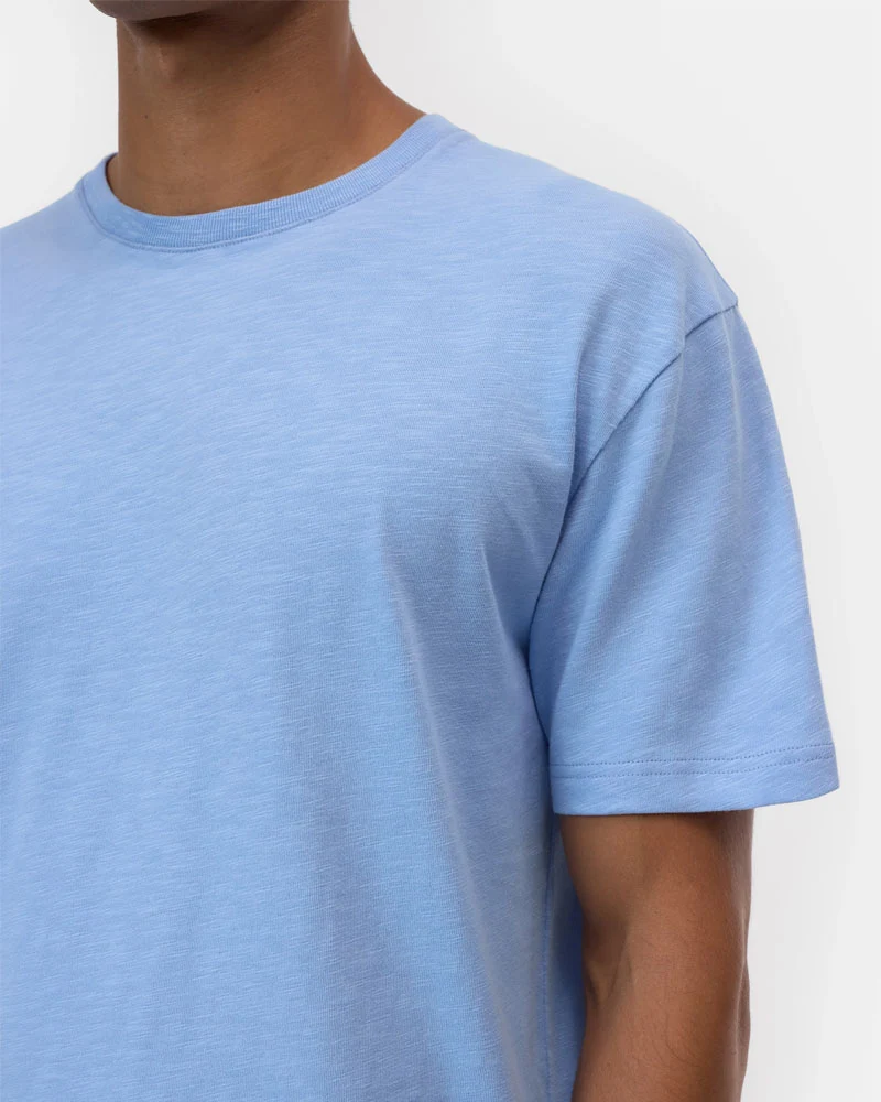 Tee shirt closed