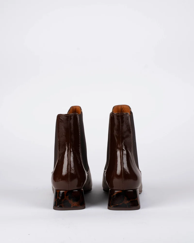 Boots chie mihara