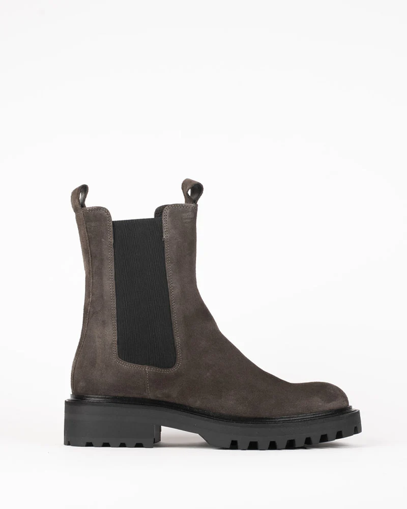Boots billi bi