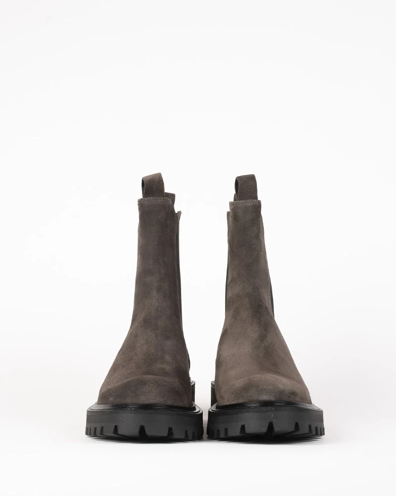 Boots billi bi