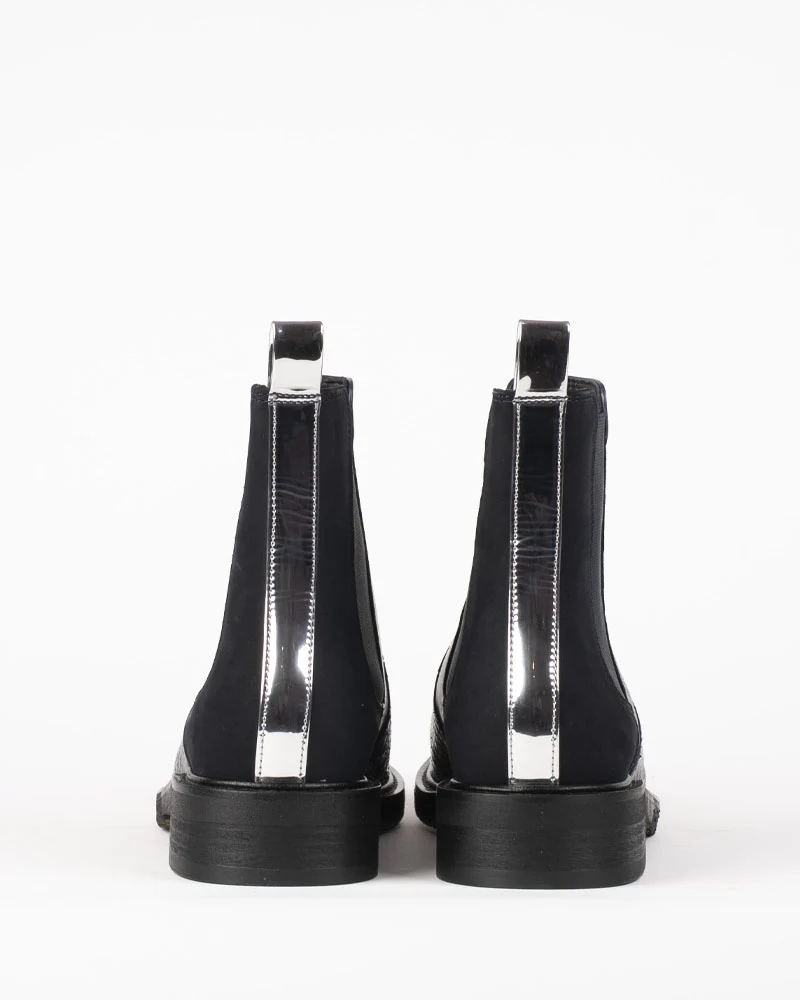 Boots billi bi
