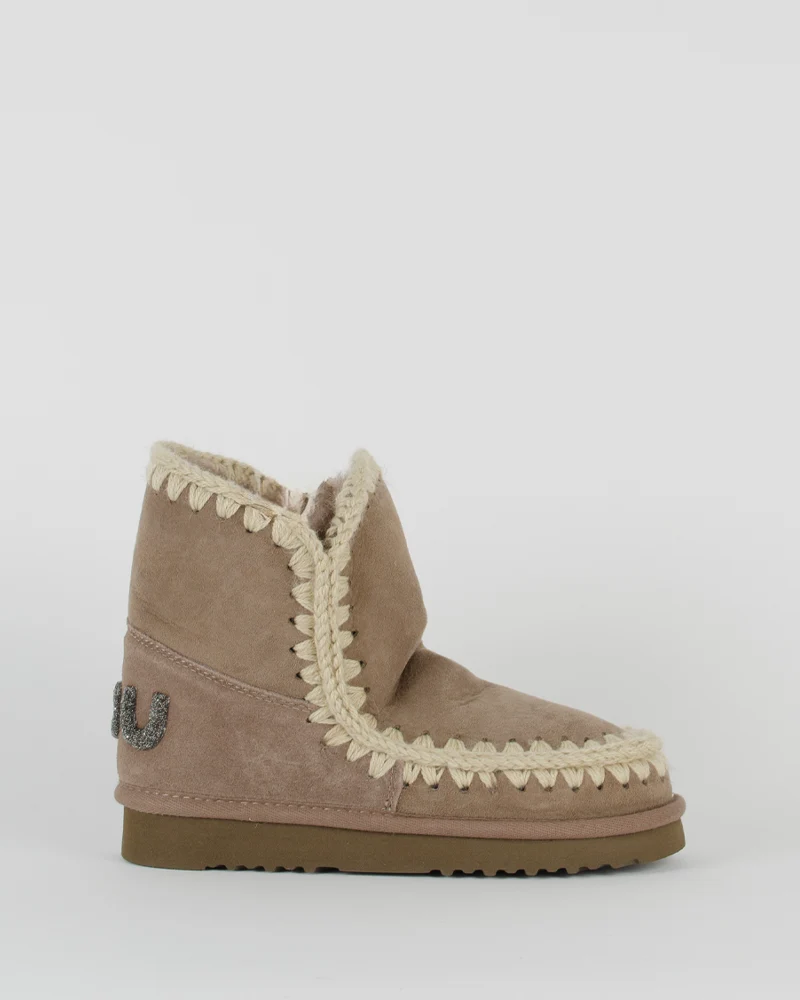 Boots mou