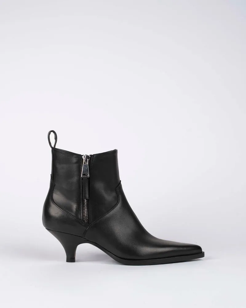 Boots elena iachi