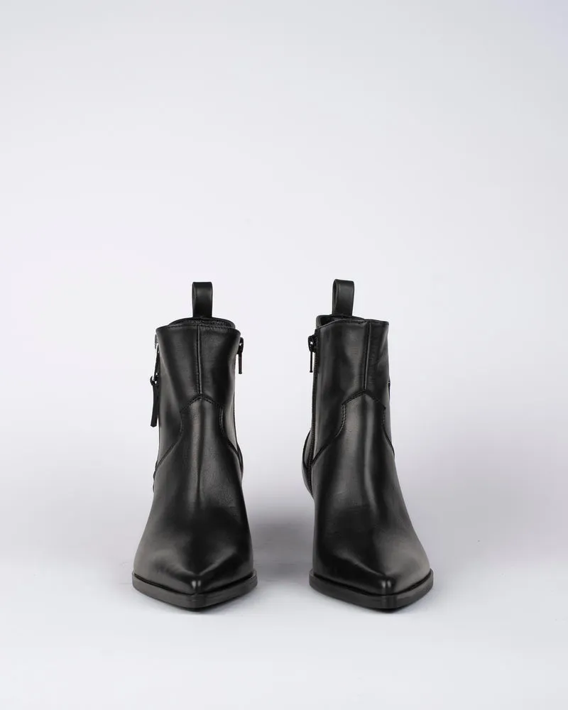 Boots elena iachi