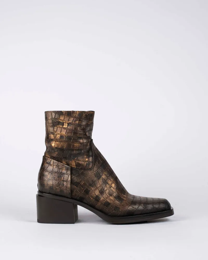 Boots elena iachi
