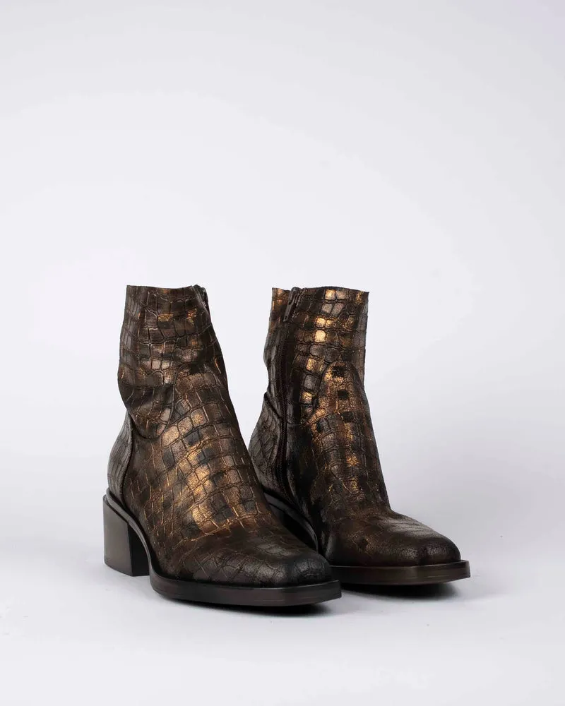 Boots elena iachi