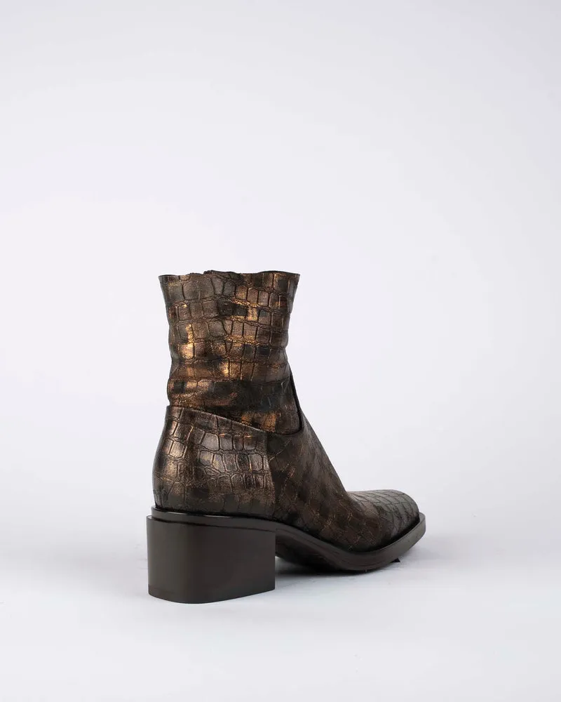 Boots elena iachi