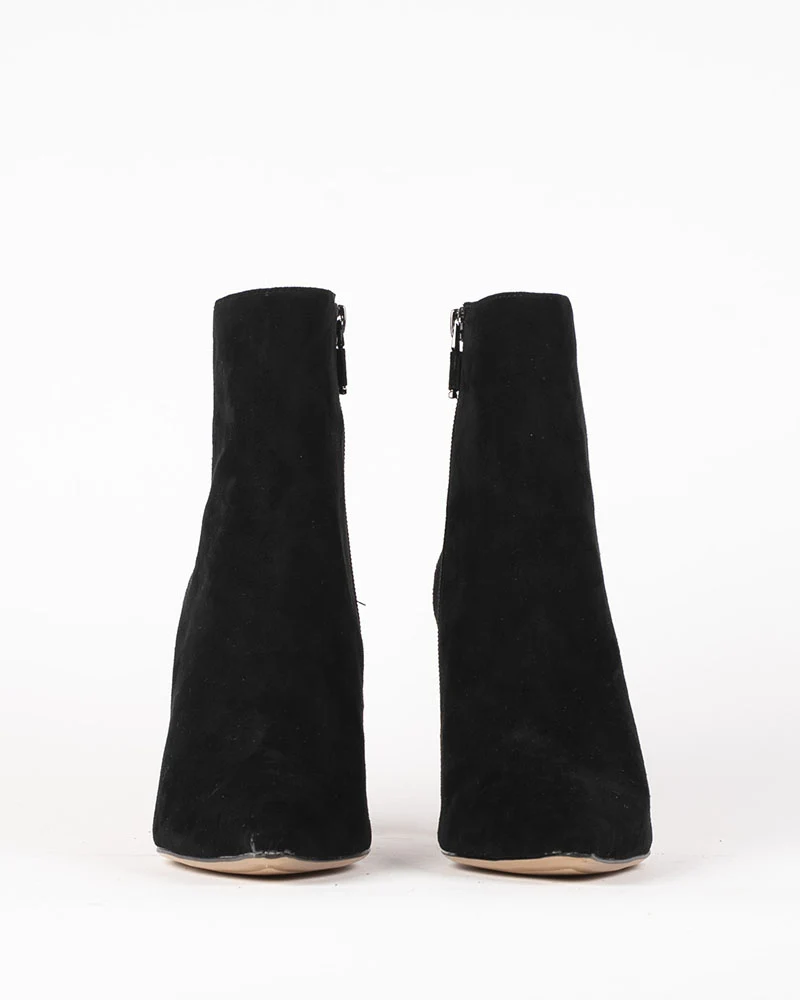 Boots lola cruz