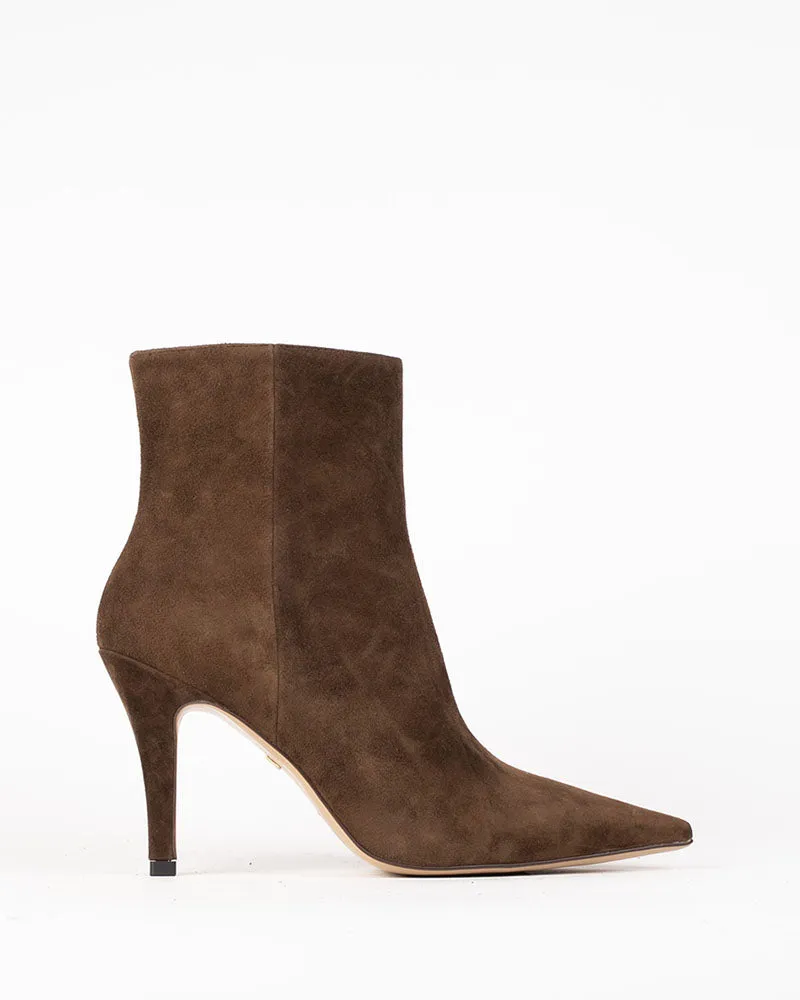 Boots lola cruz