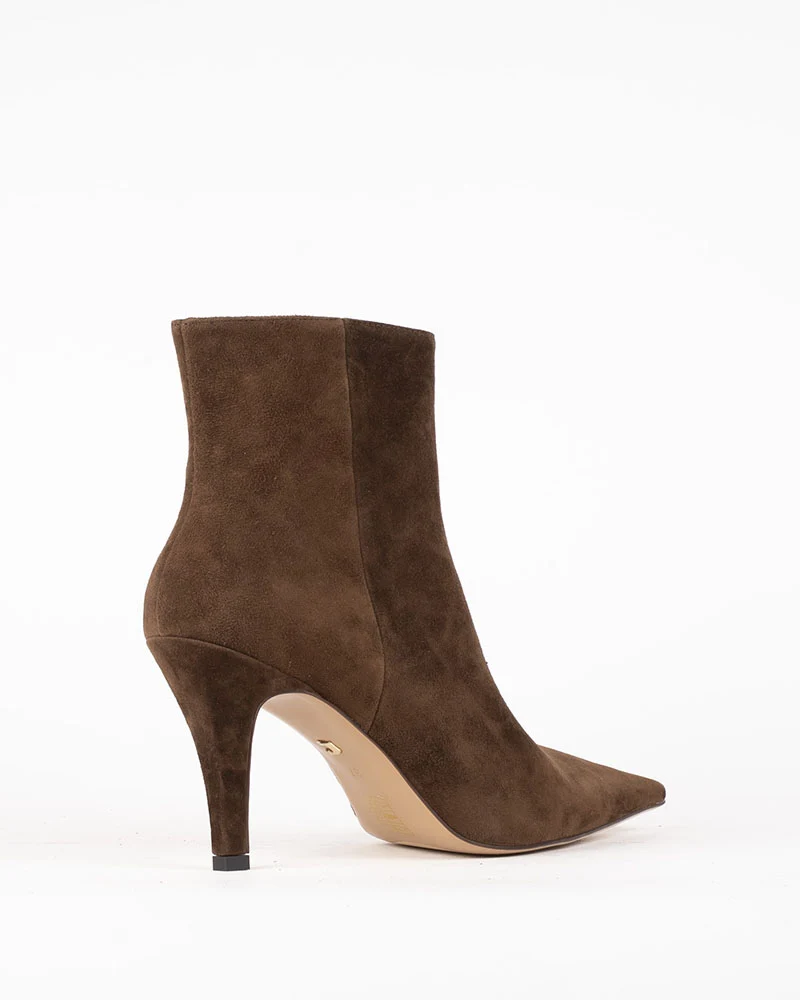 Boots lola cruz