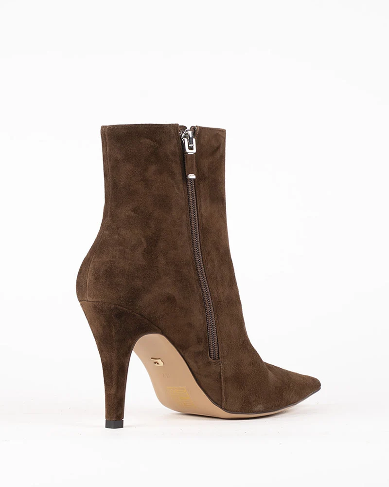 Boots lola cruz