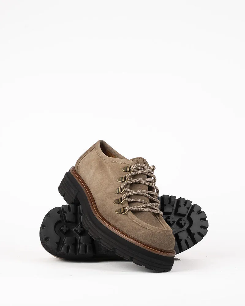 Derbies mat 20