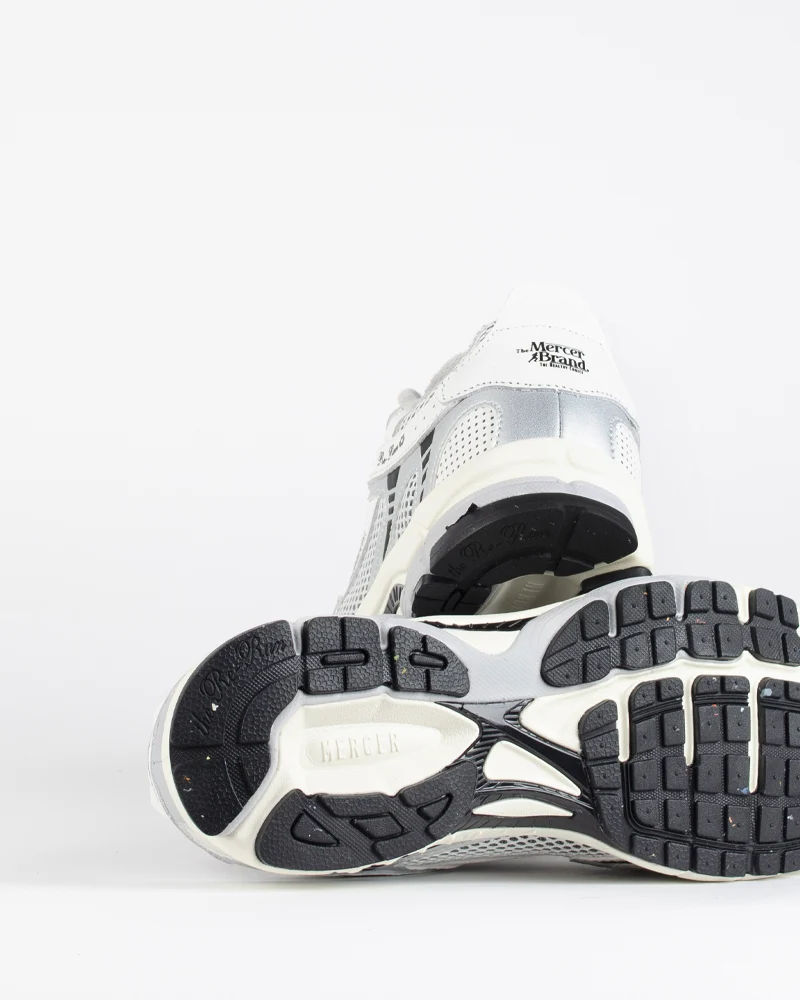 Runnings white black mercer